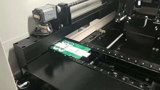 Nouvelle machine de marquage laser UV SMT haute vitesse pour marquer le code 1d/Qrcode/texte/symbole ou graphique sur la surface de la ligne de production de PCB